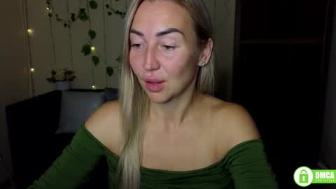 Jully online show from September 2025 06:02:01 PM