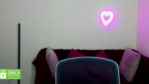 Jully online show from October 2025 05:43:02 AM