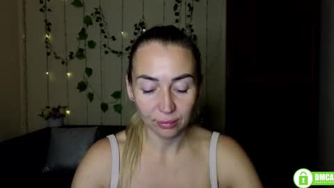 Jully online show from October 2025 05:35:02 PM