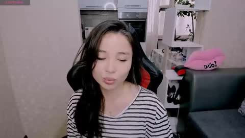 Snapshot of aya_moon chatting on October 2025 04:51:02 AM Aya Moon online show from October 2025 04:51:02 AM