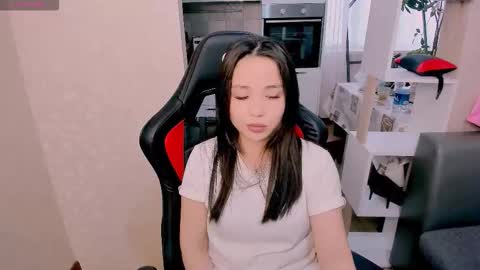 Snapshot of aya_moon chatting on October 2025 04:24:01 AM Aya Moon online show from October 2025 04:24:01 AM