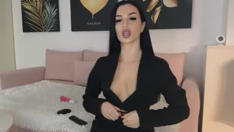 Ayabellle online show from October 2025 09:00:02 PM