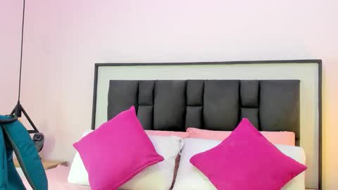 Ayla online show from October 2025 02:09:02 AM