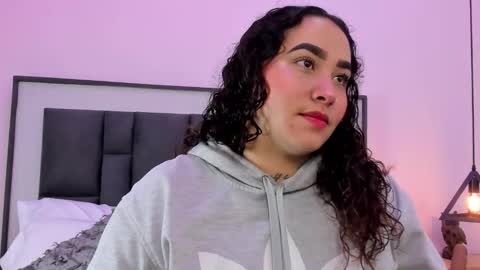 Ayla online show from October 2025 02:47:02 AM