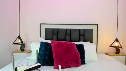 Ayla online show from October 2025 02:26:01 AM