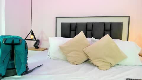 Ayla online show from November 2025 03:28:01 AM