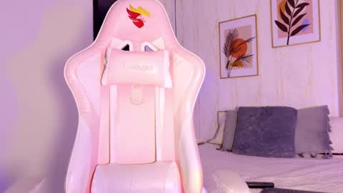 Ayleen online show from September 2025 12:17:02 PM