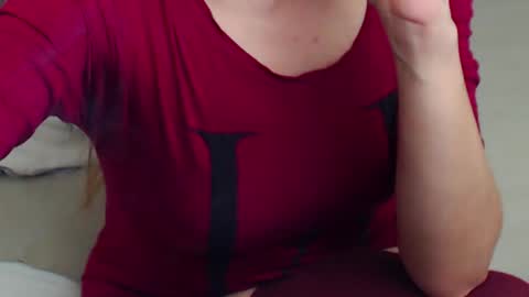 Snapshot of aylynrichard chatting on October 2025 09:52:01 PM aylynrichard online show from October 2025 09:52:01 PM