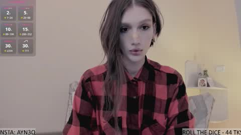 Snapshot of ayn3q chatting on October 2025 07:56:01 AM AYNEK fansly online show from October 2025 07:56:01 AM