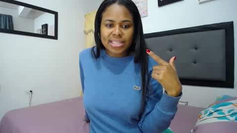 Snapshot of aynaraross1 chatting on September 2025 04:17:02 AM aynaraross1 online show from September 2025 04:17:02 AM