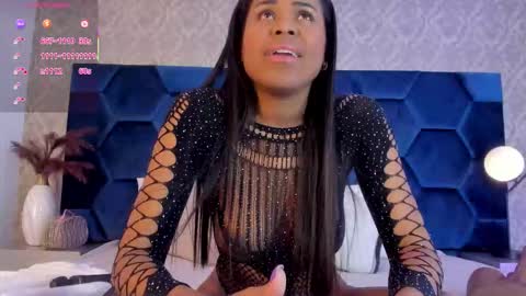 Snapshot of aynaraross1 chatting on November 2025 04:23:02 AM aynaraross1 online show from November 2025 04:23:02 AM