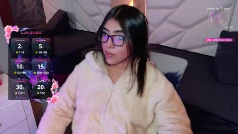 Aysel online show from September 2025 11:41:01 PM