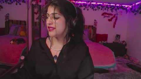 Snapshot of azaaharziz chatting on November 2025 10:32:02 PM Azahar online show from November 2025 10:32:02 PM