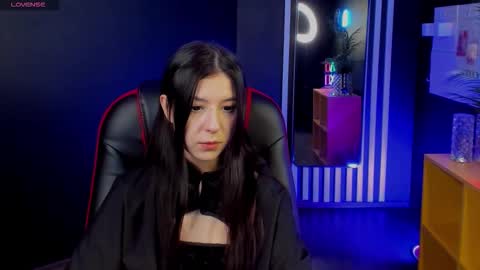 Snapshot of azaliya_haze chatting on October 2025 10:25:01 AM Azaliya online show from October 2025 10:25:01 AM