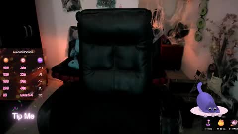   online show from October 2025 07:59:01 PM