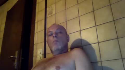 Snapshot of bababums chatting on October 2025 11:27:01 PM bababums online show from October 2025 11:27:01 PM