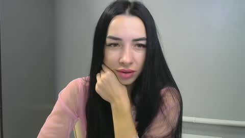 babe Sara3 online show from December 2024 09:50:01 PM