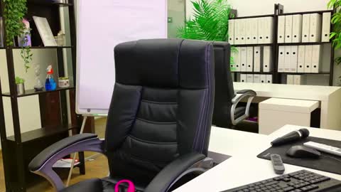 Olivia and Lexi online show from October 2025 04:57:02 AM