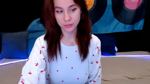 baby_kitte online show from December 2024 04:11:01 AM