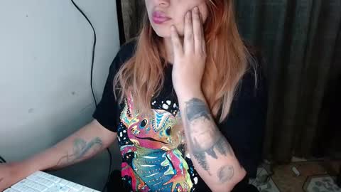 baby_lorenxs online show from October 2025 02:09:01 AM
