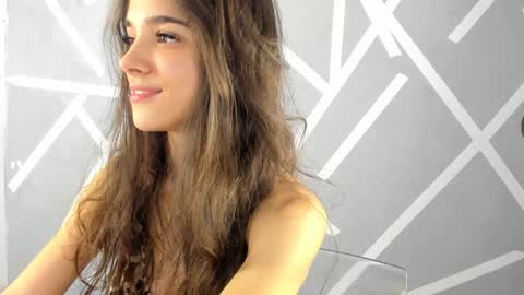 Snapshot of babyaylin chatting on December 2024 11:39:01 AM Aylin online show from December 2024 11:39:01 AM