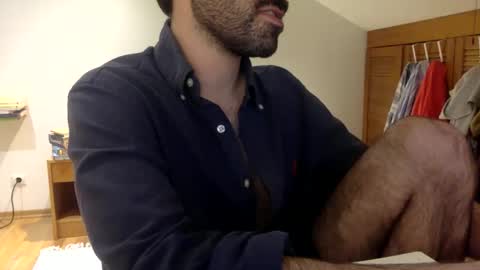 Snapshot of babyhardy chatting on November 2025 01:04:02 AM Tom A. online show from November 2025 01:04:02 AM