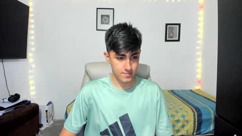 Snapshot of babymaik chatting on October 2025 09:01:01 PM babymaik online show from October 2025 09:01:01 PM