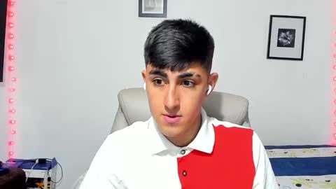 Snapshot of babymaik chatting on November 2025 09:15:02 PM babymaik online show from November 2025 09:15:02 PM