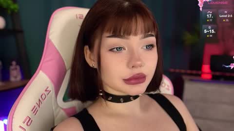 Snapshot of babyroxynill chatting on October 2025 09:36:01 PM Nika online show from October 2025 09:36:01 PM