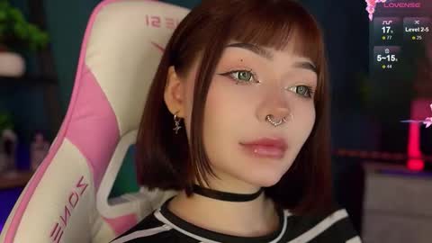 Snapshot of babyroxynill chatting on October 2025 05:52:02 AM Nika online show from October 2025 05:52:02 AM