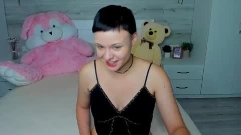 babyy_lynaa online show from September 2025 10:43:02 PM