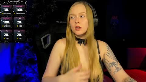 Snapshot of babyytonight chatting on December 2024 07:53:02 PM NEXT STREAM 1AM GMT3 Alice online show from December 2024 07:53:02 PM