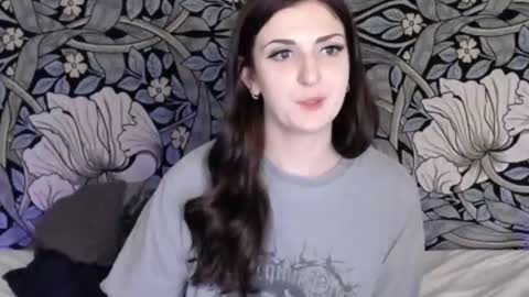 Snapshot of backtatava chatting on October 2025 01:57:01 AM Ava online show from October 2025 01:57:01 AM