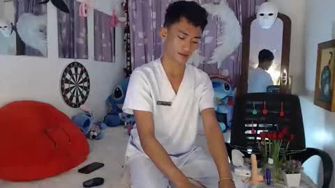 Snapshot of bad_boy_in_bed chatting on September 2025 06:35:01 PM jay online show from September 2025 06:35:01 PM