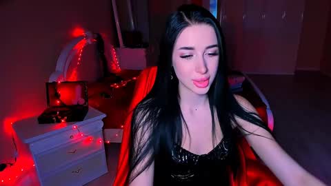 Miss Desire...do you remember online show from January 2025 12:07:02 PM