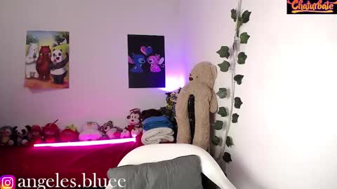 Angeles online show from March 2025 10:42:01 PM