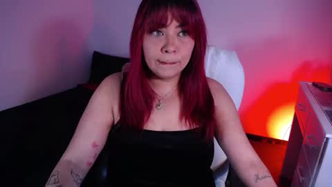 Snapshot of bad_scarlett1 chatting on October 2025 09:53:02 PM Scarlett online show from October 2025 09:53:02 PM