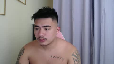 Snapshot of badboy_hanns chatting on October 2025 03:38:01 AM HANNS online show from October 2025 03:38:01 AM