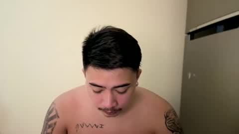 Snapshot of badboy_hanns chatting on October 2025 01:39:02 AM HANNS online show from October 2025 01:39:02 AM