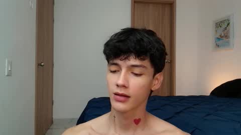 jhojan online show from November 2025 08:40:01 PM