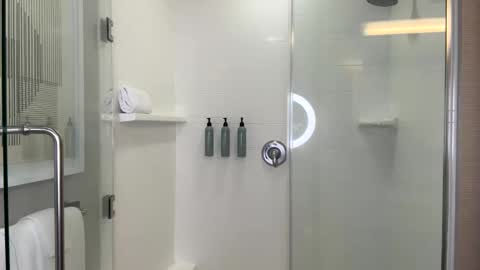 Snapshot of badboyson65 chatting on March 2025 02:29:01 AM HotWifeFun32 online show from March 2025 02:29:01 AM