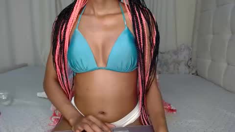 baddie_caramell online show from November 2025 11:01:02 AM