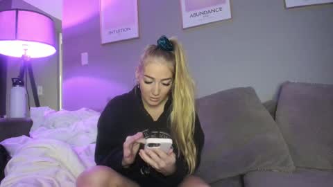 Jade online show from October 2025 02:03:02 AM