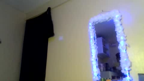 Lily. online show from November 2025 08:10:01 PM