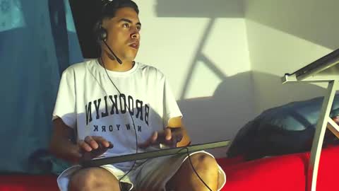 Juan Help us reach 100 likes online show from January 2025 06:07:01 AM