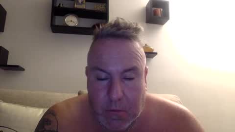 banana5289 online show from December 2024 08:40:01 PM