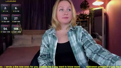 Snapshot of bananarum chatting on October 2025 01:41:01 PM Allie online show from October 2025 01:41:01 PM