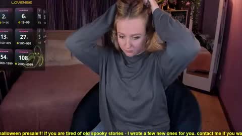 Snapshot of bananarum chatting on October 2025 09:29:02 AM Allie online show from October 2025 09:29:02 AM