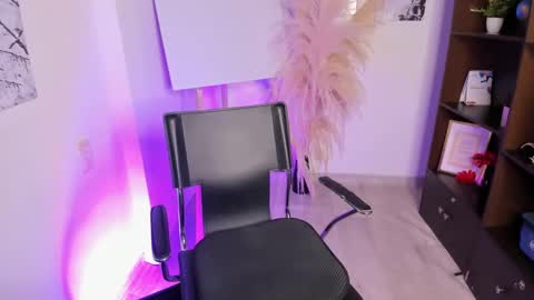 Barbara  online show from September 2025 02:02:02 AM