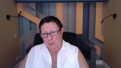 Snapshot of barbaraturners chatting on October 2025 07:36:02 PM barbaraturners online show from October 2025 07:36:02 PM